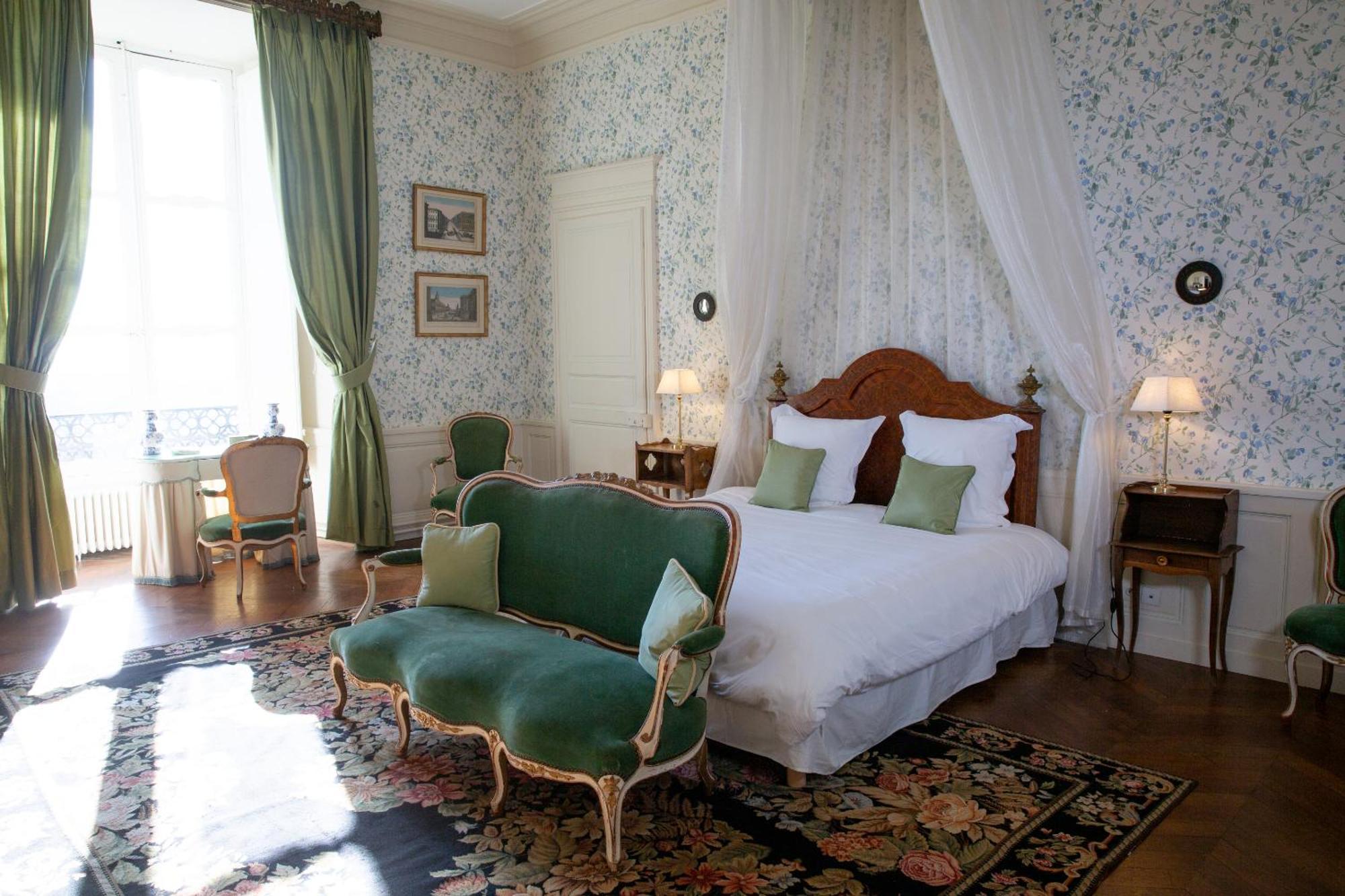 Chateau De Montmirail Montmirail  객실 사진